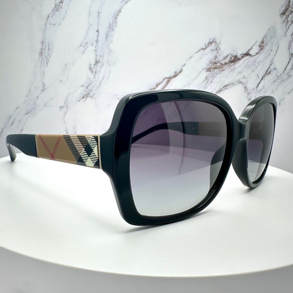 New Burberry Sunglasses Black Square Frames Checkered Arms Gradient BURBERRY - Picture 13 of 16